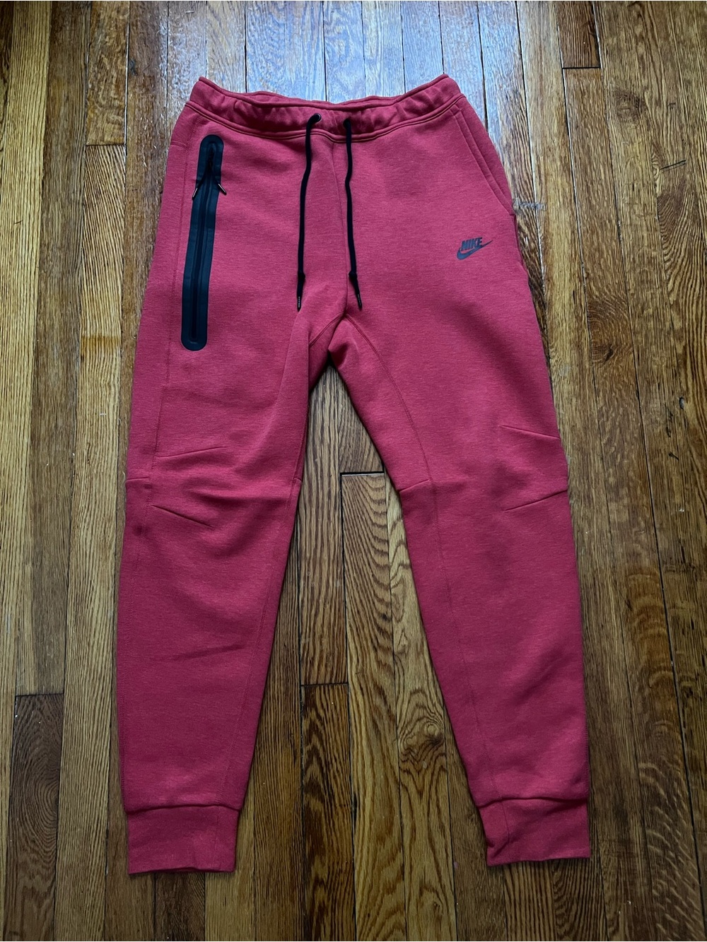 Nike Men’s Jogger Pants M Red Solid Fleece Drawstring Elastic Waist Zip Pocket